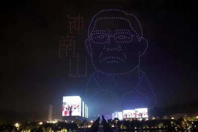 夜空中最亮的星！廣州1200架無人機致敬人才(圖1)