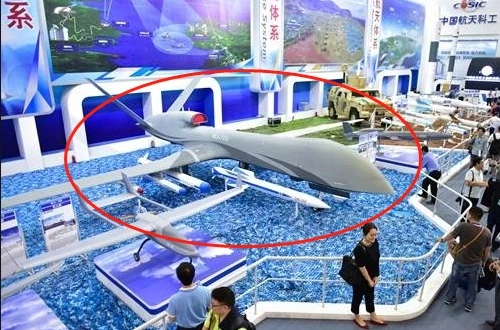 國產(chǎn)獵鷹無人機(jī)首飛,性能碾壓美國同類產(chǎn)品(圖2) 國產(chǎn)獵鷹無人機(jī)首飛,性能碾壓美國同類產(chǎn)品(圖2)