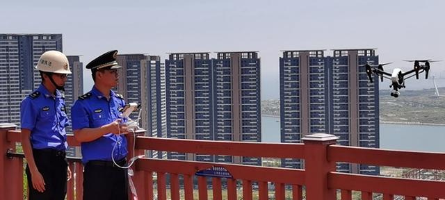 漳州開發(fā)區(qū)采用無人機協(xié)助完成城市管理工作(圖1) 漳州開發(fā)區(qū)采用無人機協(xié)助完成城市管理工作(圖1)
