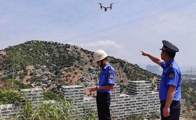 漳州開發(fā)區(qū)采用無人機協(xié)助完成城市管理工作(圖2) 漳州開發(fā)區(qū)采用無人機協(xié)助完成城市管理工作(圖2)