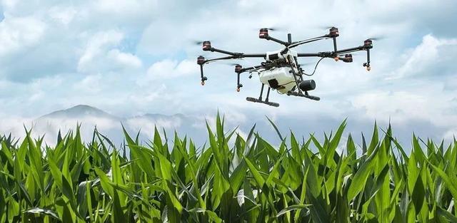 植保無人機發(fā)展前景大嗎?植保用無人機有什么好(圖1) 植保無人機